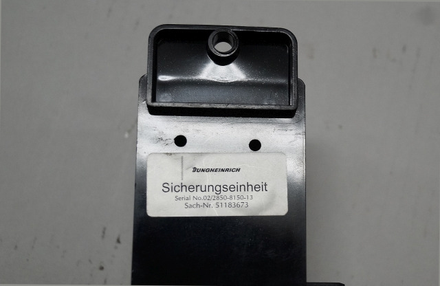 Jungheinrich 51183673 | Zekeringkast Fusebox for ETV from year 2011 sn. 02/2850- Zekeringkast Fusebox for ETV from year 2011 sn. 02/2850-8150-13 - Fuse for Material handling equipment: picture 3 Jungheinrich 51183673 | Zekeringkast Fusebox for ETV from year 2011 sn. 02/2850- Zekeringkast Fusebox for ETV from year 2011 sn. 02/2850-8150-13 - Fuse for Material handling equipment: picture 3
