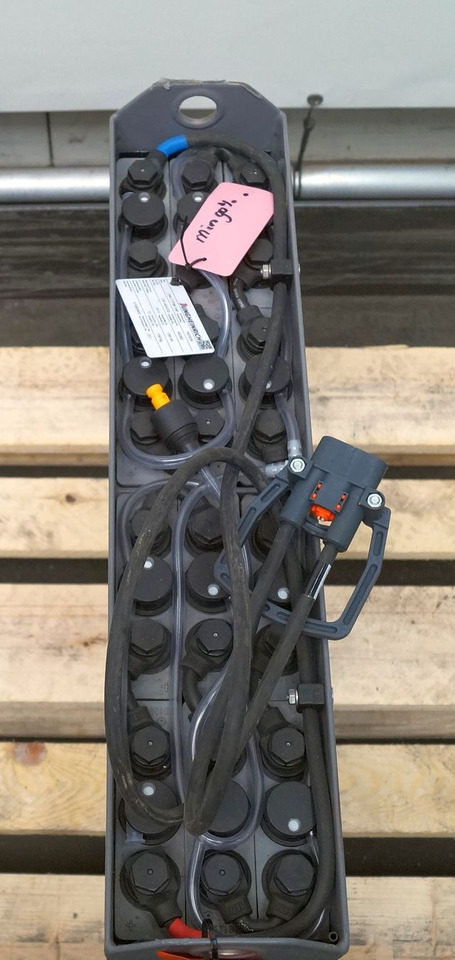 Jungheinrich unknown | Battery 24 2PZB150 year 2024 weight 150 kg sn. C81403233 - Battery for Material handling equipment: picture 2 Jungheinrich unknown | Battery 24 2PZB150 year 2024 weight 150 kg sn. C81403233 - Battery for Material handling equipment: picture 2