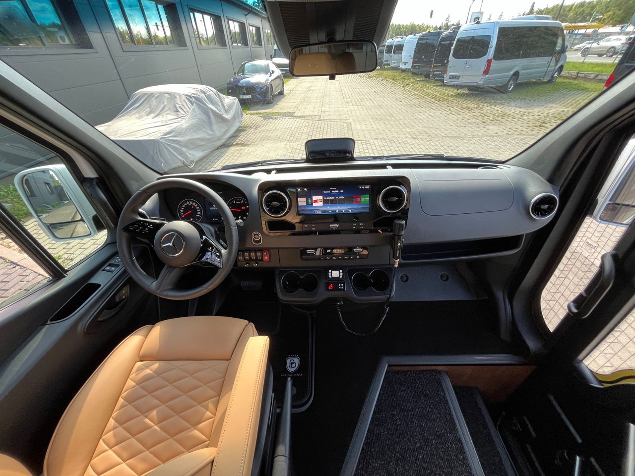 Lease a  Mercedes-Benz Sprinter 519 TOURIST XL / 21 to 24 Seats / NEW! Mercedes-Benz Sprinter 519 TOURIST XL / 21 to 24 Seats / NEW!: picture 24