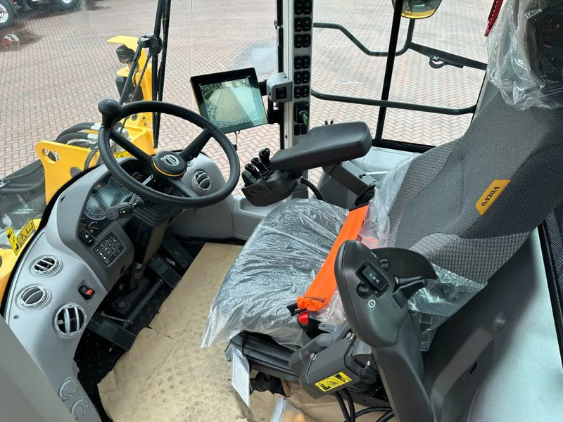 New Wheel loader Volvo L110 H Unused 3 units directly availlable: picture 14