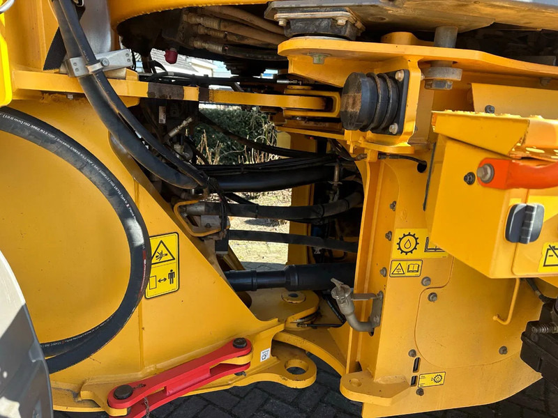 New Wheel loader Volvo L90 H: picture 11
