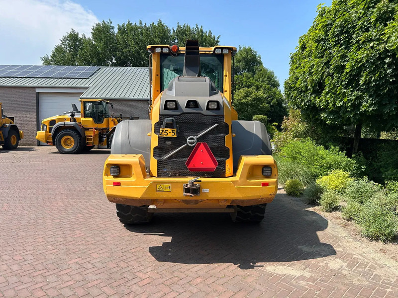 Volvo L90 H - Wheel loader: picture 3 Volvo L90 H - Wheel loader: picture 3