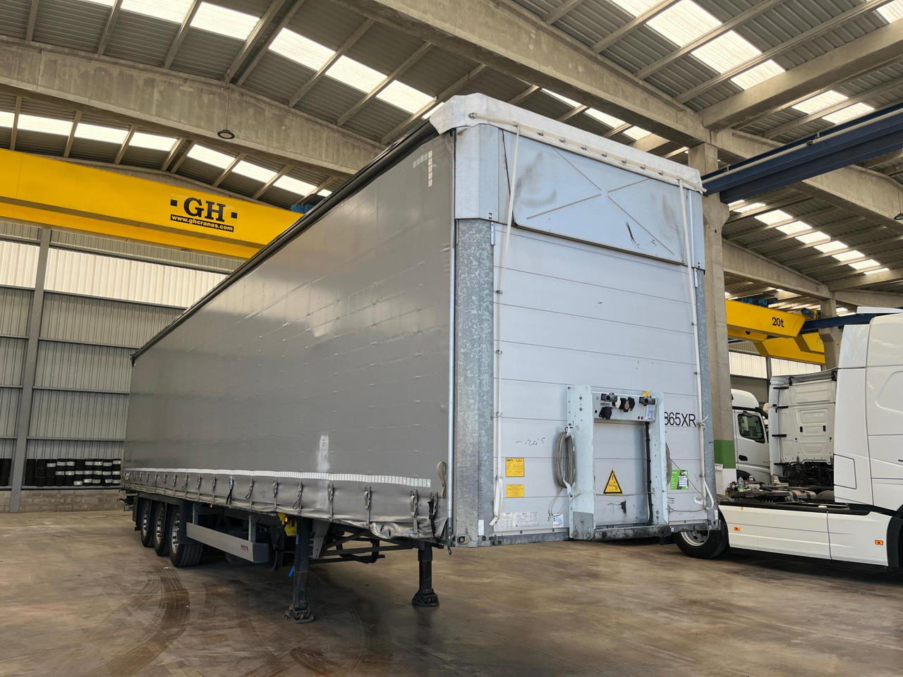 Schmitz Cargobull SCS24/L Varios - Curtainsider semi-trailer: picture 1 Schmitz Cargobull SCS24/L Varios - Curtainsider semi-trailer: picture 1