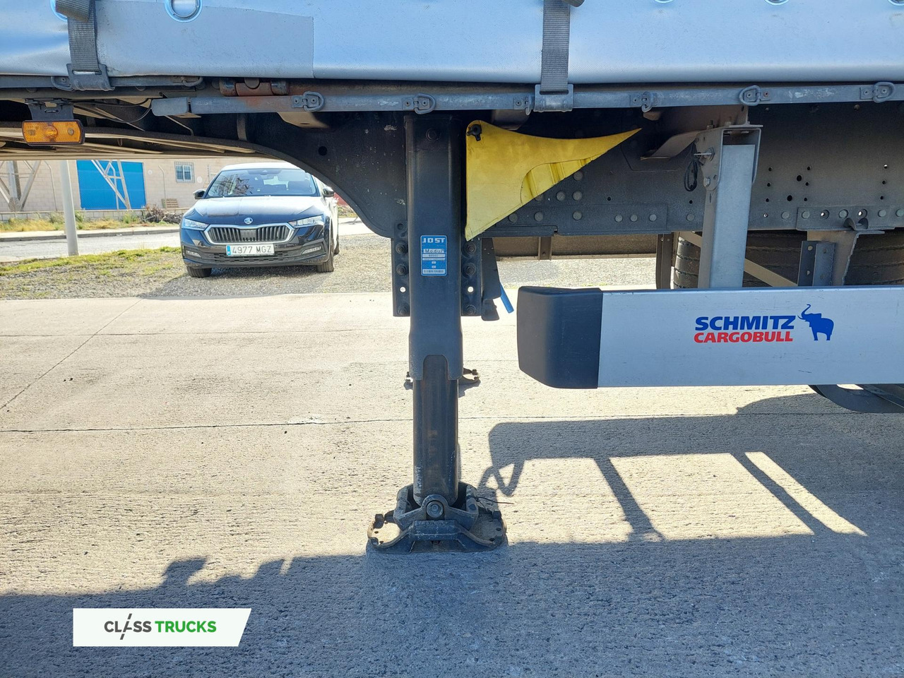Schmitz Cargobull SCS24/L Varios - Curtainsider semi-trailer: picture 3 Schmitz Cargobull SCS24/L Varios - Curtainsider semi-trailer: picture 3