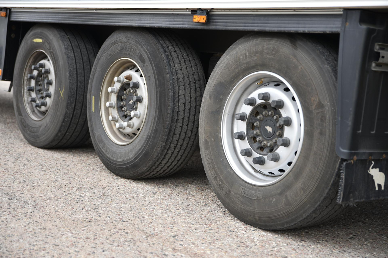 Refrigerator semi-trailer Schmitz Cargobull SKO Double Deck FP 60 ThermoKing SLXi 300 Lifting Axle: picture 11