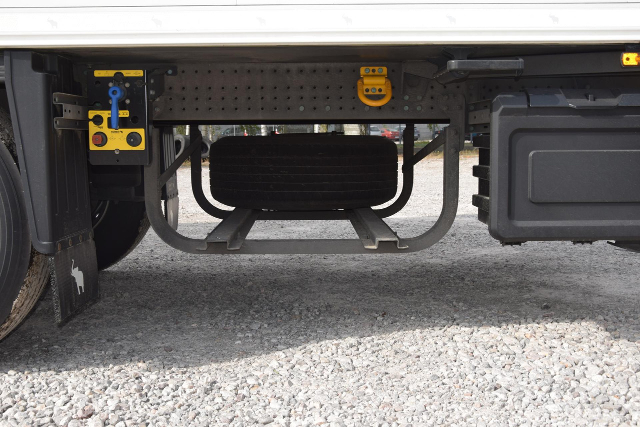 Refrigerator semi-trailer Schmitz Cargobull SKO FP 60 ThermoKing SLXi 300: picture 12