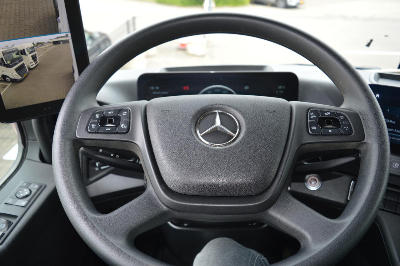 Tractor unit Mercedes-Benz Actros 5 1845 BigSpace: picture 15