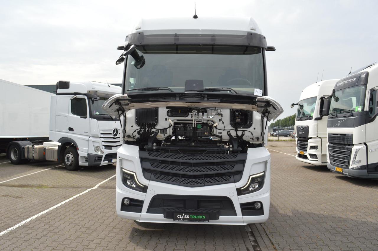 Tractor unit Mercedes-Benz Actros 5 1845 BigSpace: picture 19