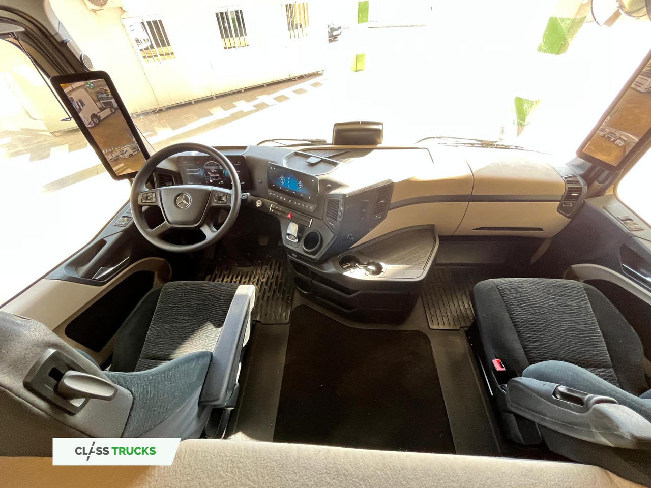 Lease a Mercedes-Benz Actros 5 1845 BigSpace Mercedes-Benz Actros 5 1845 BigSpace: picture 9 Lease a Mercedes-Benz Actros 5 1845 BigSpace Mercedes-Benz Actros 5 1845 BigSpace: picture 9