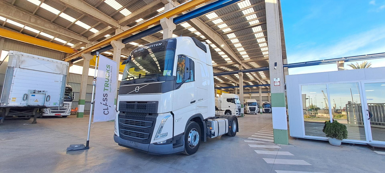 Volvo FH 460 Globetrotter XL Retarder i-Save - Tractor unit: picture 1 Volvo FH 460 Globetrotter XL Retarder i-Save - Tractor unit: picture 1