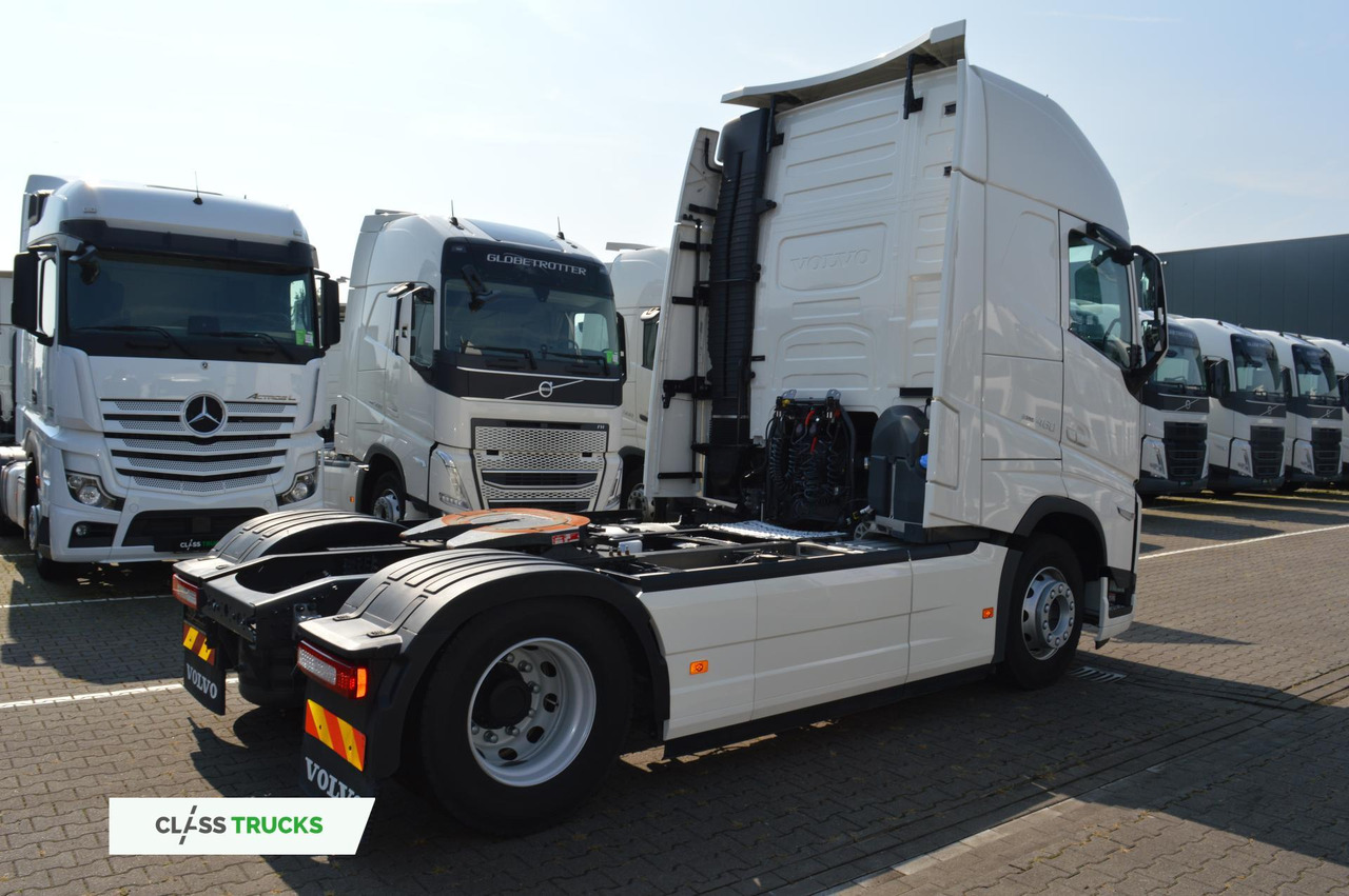 Volvo FH 460 Globetrotter XL i-Save Side Skirts - Tractor unit: picture 4 Volvo FH 460 Globetrotter XL i-Save Side Skirts - Tractor unit: picture 4