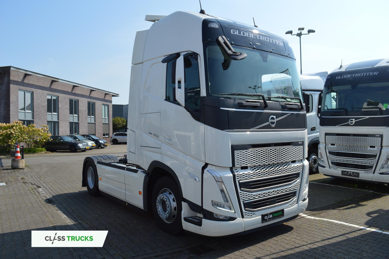 Volvo FH 460 Globetrotter XL i-Save Side Skirts - Tractor unit: picture 3 Volvo FH 460 Globetrotter XL i-Save Side Skirts - Tractor unit: picture 3