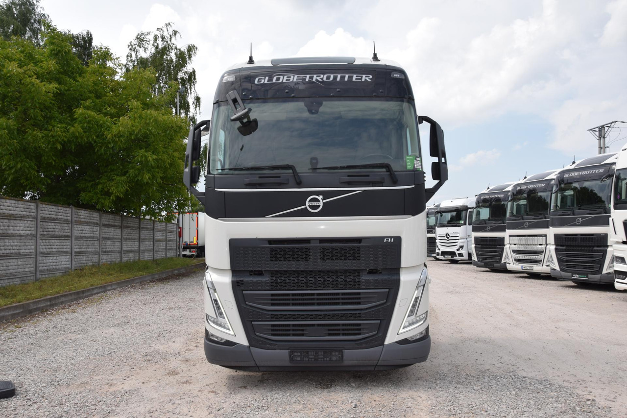 Volvo FH 500 Globetrotter XL - Tractor unit: picture 2 Volvo FH 500 Globetrotter XL - Tractor unit: picture 2