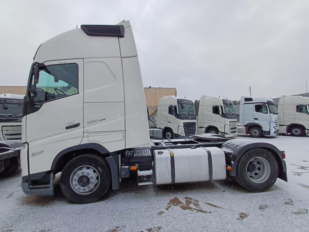 Volvo FH 500 Globetrotter XL - Tractor unit: picture 3 Volvo FH 500 Globetrotter XL - Tractor unit: picture 3