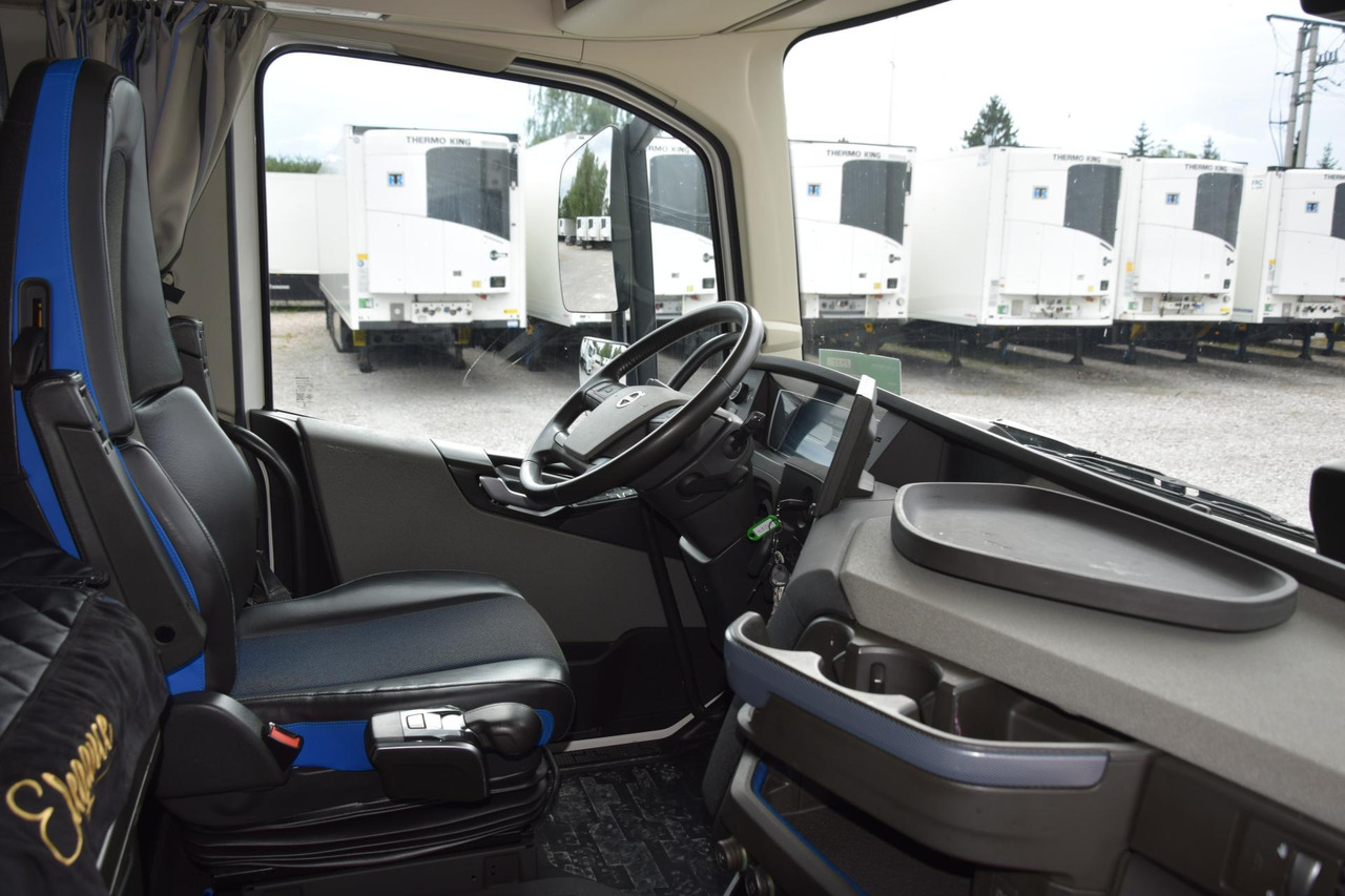 Tractor unit Volvo FH 540 Globetrotter XL Retarder: picture 9