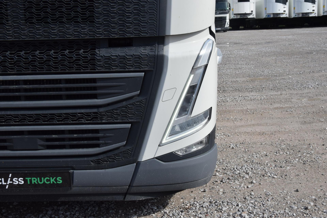 Tractor unit Volvo FH 540 Globetrotter XL Retarder: picture 18