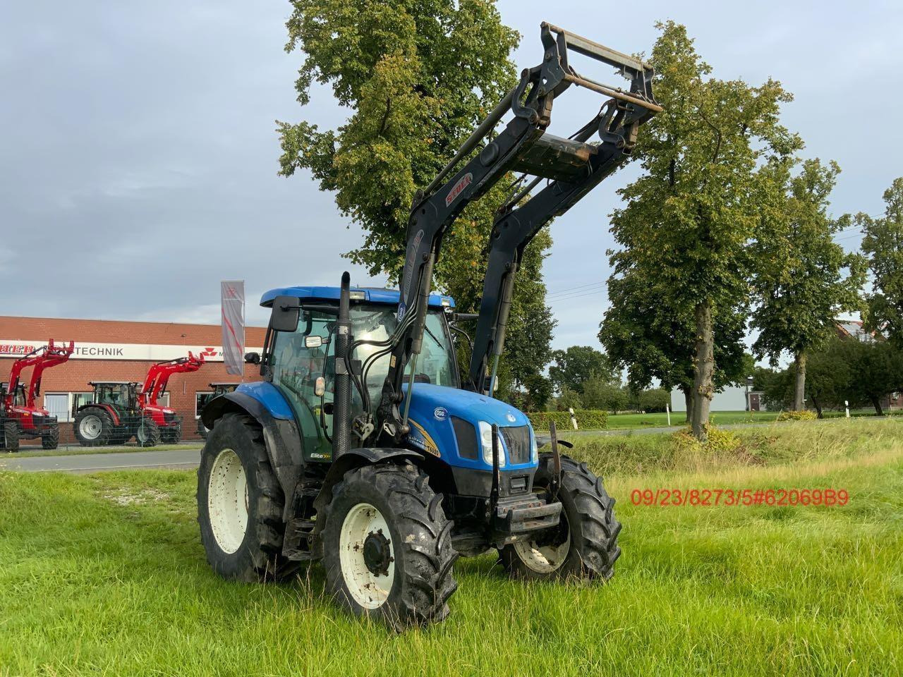 New Holland T6020 Elite - Farm tractor: picture 1 New Holland T6020 Elite - Farm tractor: picture 1