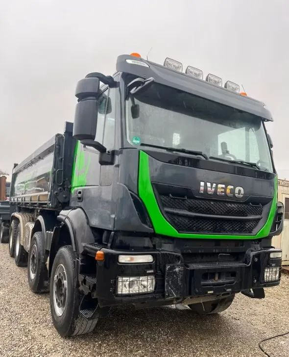 Iveco Magirus AD 340 T • 8x4 • Bordmatik Wywrotka trójstronna • 450 KM • Euro 6 • Przebieg 294 304 km ! - Tipper: picture 1 Iveco Magirus AD 340 T • 8x4 • Bordmatik Wywrotka trójstronna • 450 KM • Euro 6 • Przebieg 294 304 km ! - Tipper: picture 1