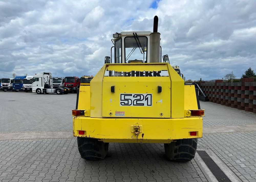 Wheel loader Liebherr L 521: picture 7