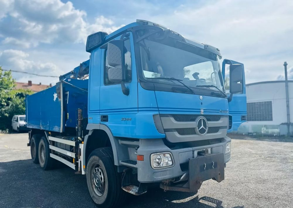 Mercedes-Benz ACTROS 3344 6x6 | Wywrotka z Kranem Terre 131 | Bordmatic - Tipper: picture 2 Mercedes-Benz ACTROS 3344 6x6 | Wywrotka z Kranem Terre 131 | Bordmatic - Tipper: picture 2