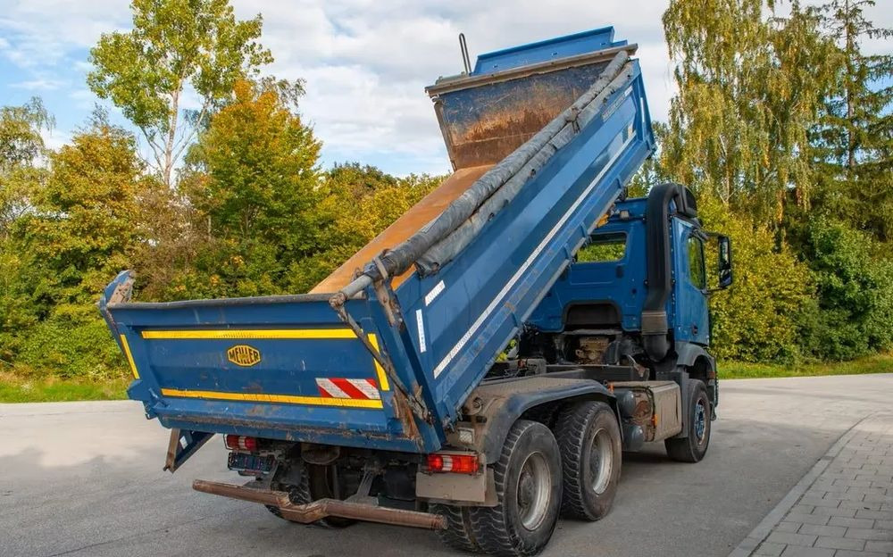 Mercedes-Benz Arocs 2652 6x4 – Wywrotka trójstronna Meiller z Bordmatik (Euro 6) - Tipper: picture 3 Mercedes-Benz Arocs 2652 6x4 – Wywrotka trójstronna Meiller z Bordmatik (Euro 6) - Tipper: picture 3
