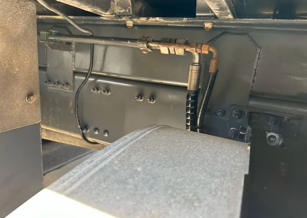 Volvo FM420 6x2 | HDS Atlas AK 186-3 z przestrzenią ładunkową | Euro6 |238 000 km - Dropside/ Flatbed truck, Crane truck: picture 4 Volvo FM420 6x2 | HDS Atlas AK 186-3 z przestrzenią ładunkową | Euro6 |238 000 km - Dropside/ Flatbed truck, Crane truck: picture 4