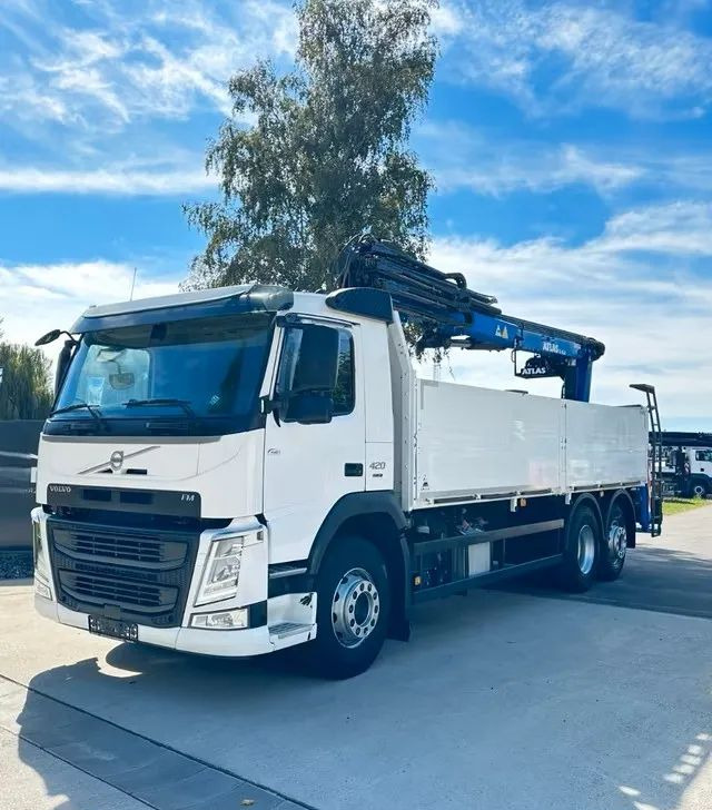 Volvo FM420 6x2 z zabudową budowlaną / oś podnoszona i skrętna / HDS Atlas / Euro 6 / 238 000 km - Dropside/ Flatbed truck, Crane truck: picture 1 Volvo FM420 6x2 z zabudową budowlaną / oś podnoszona i skrętna / HDS Atlas / Euro 6 / 238 000 km - Dropside/ Flatbed truck, Crane truck: picture 1