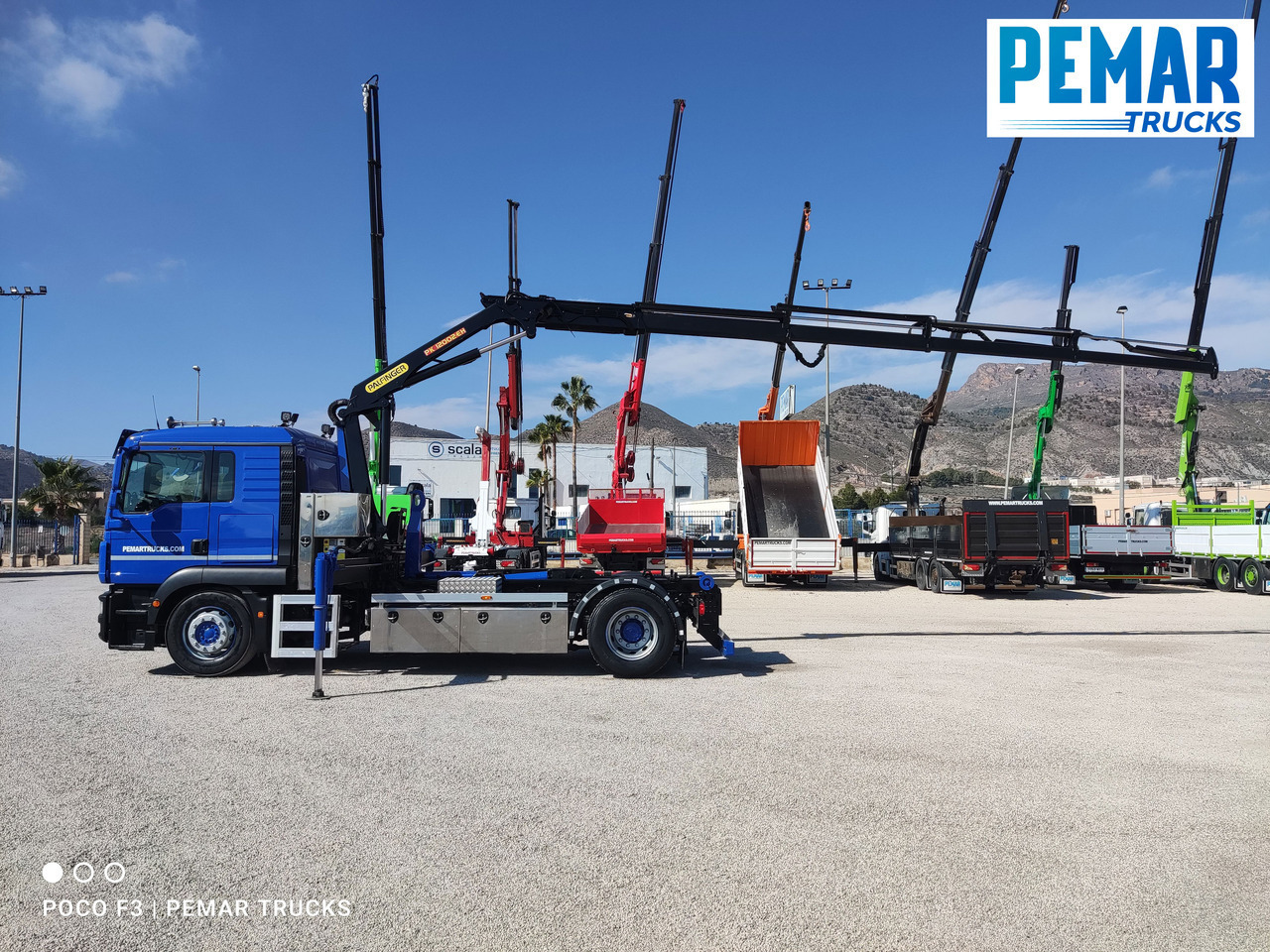 Hook lift truck, Crane truck MAN TGM 18.290 GRUA MULTILIFT: picture 16