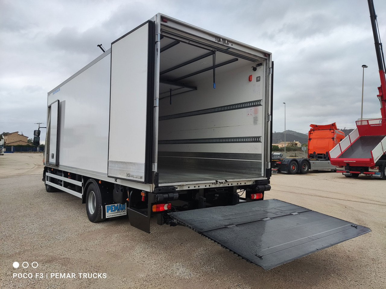 Lease a RENAULT MIDLUM D16 240 EURO 6 RENAULT MIDLUM D16 240 EURO 6: picture 15 Lease a RENAULT MIDLUM D16 240 EURO 6 RENAULT MIDLUM D16 240 EURO 6: picture 15