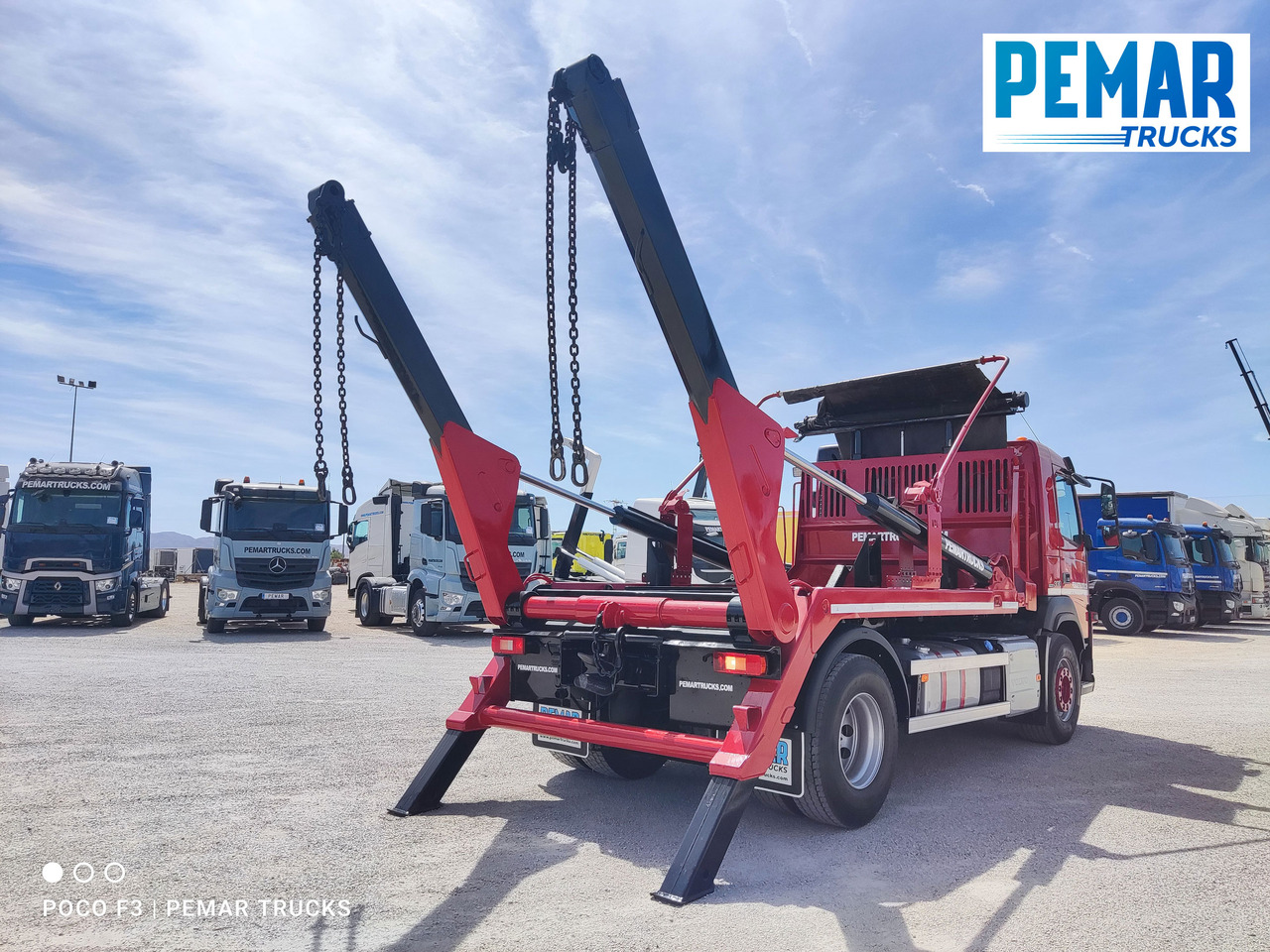 Skip loader truck VOLVO FM 330 PORTACONTENEDOR CADENAS 18T: picture 9