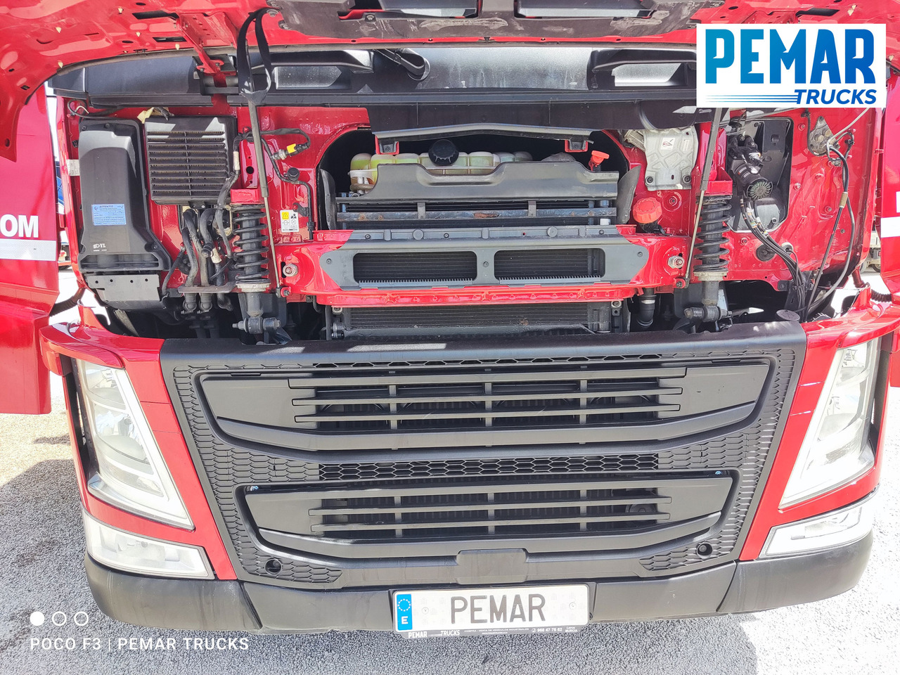 Skip loader truck VOLVO FM 330 PORTACONTENEDOR CADENAS 18T: picture 31