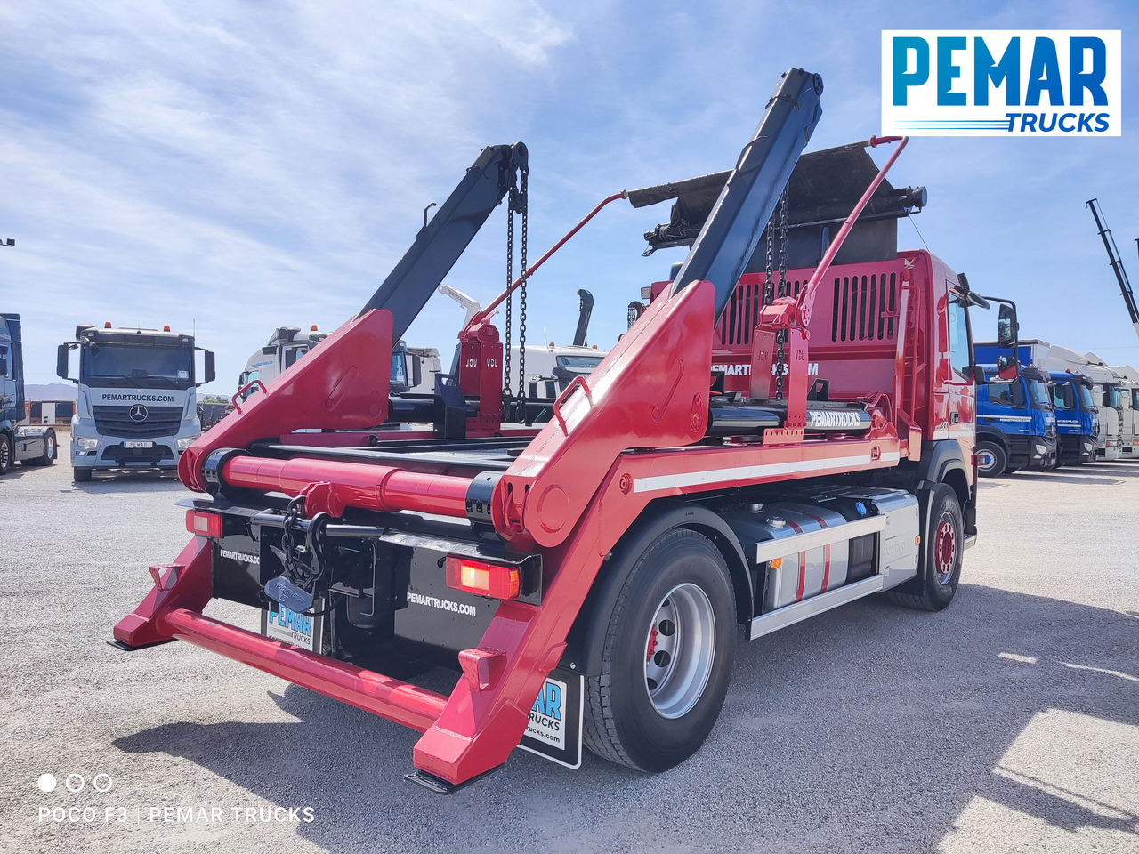 Skip loader truck VOLVO FM 330 PORTACONTENEDOR CADENAS 18T: picture 14