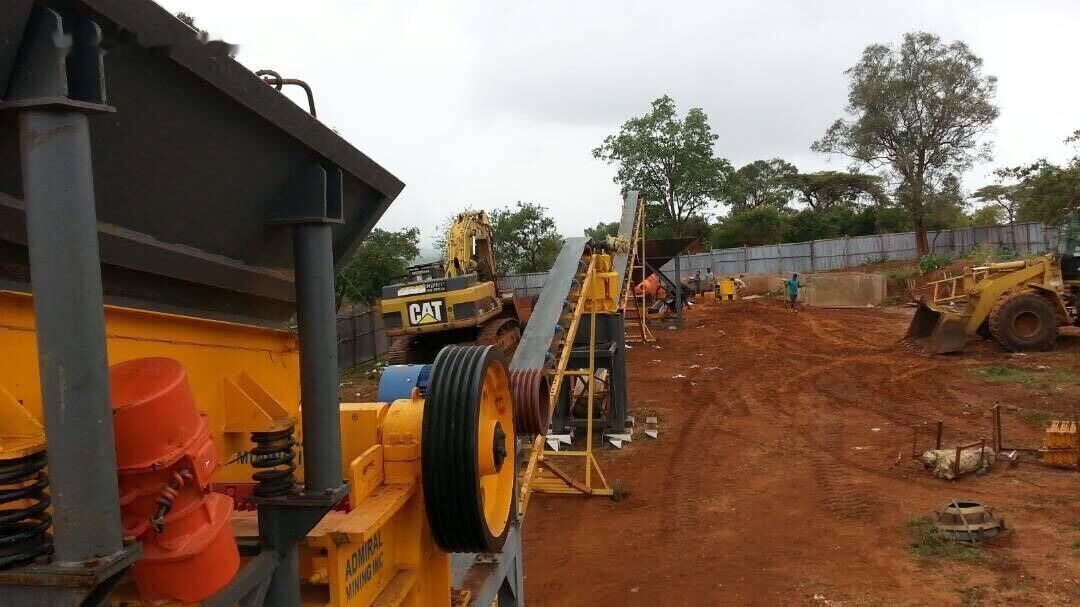Kinglink Gold Ore Crusher PEX250X1000 - Jaw crusher: picture 1 Kinglink Gold Ore Crusher PEX250X1000 - Jaw crusher: picture 1