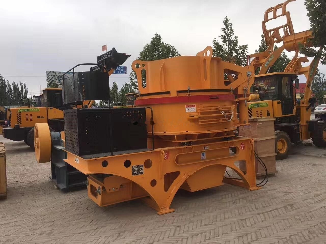 Kinglink KL7 VSI Crusher | Sand Making Machine 50TPH - Impact crusher: picture 1 Kinglink KL7 VSI Crusher | Sand Making Machine 50TPH - Impact crusher: picture 1