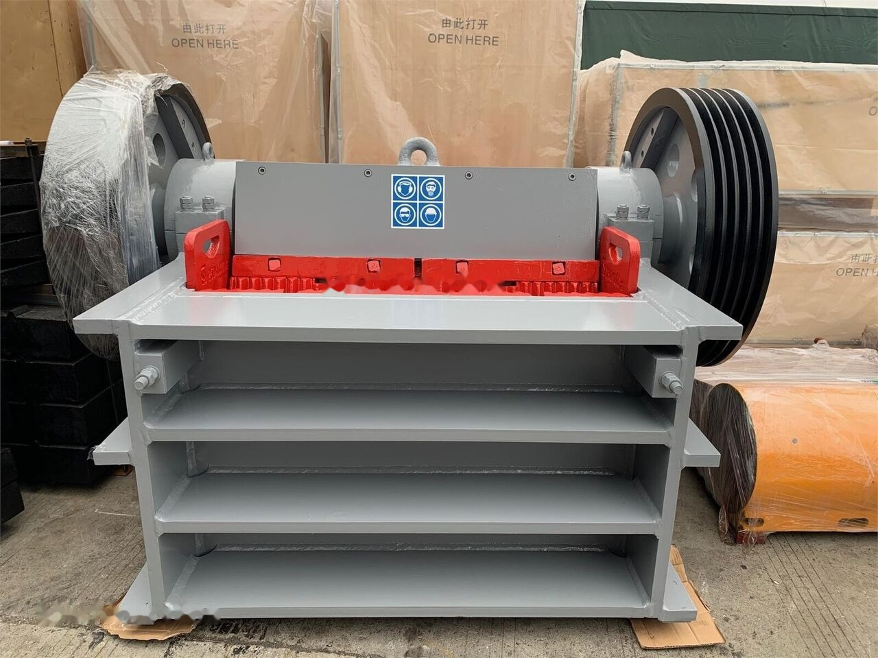 Kinglink PEX 10X47 Fine Stone Jaw Crusher for Concrete Batching Plant - Jaw crusher: picture 5 Kinglink PEX 10X47 Fine Stone Jaw Crusher for Concrete Batching Plant - Jaw crusher: picture 5