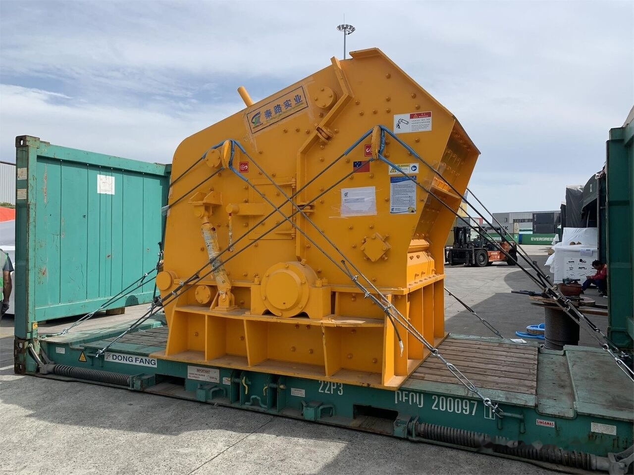 Kinglink PF1315 HSI Impactor Crusher - Impact crusher: picture 1 Kinglink PF1315 HSI Impactor Crusher - Impact crusher: picture 1