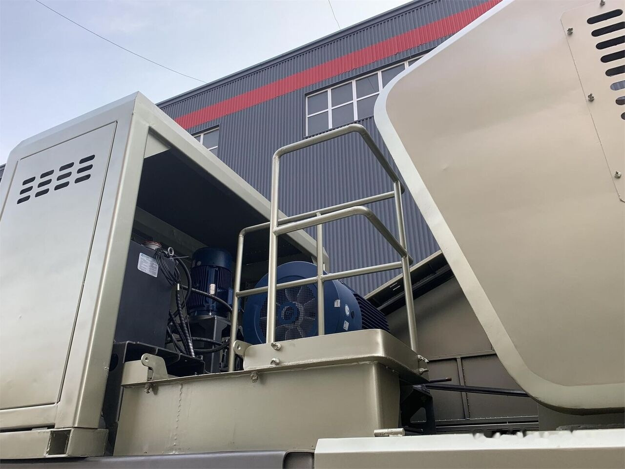 Kinglink Portable Cone Crusher KL3S1860C130 - Cone crusher: picture 2 Kinglink Portable Cone Crusher KL3S1860C130 - Cone crusher: picture 2