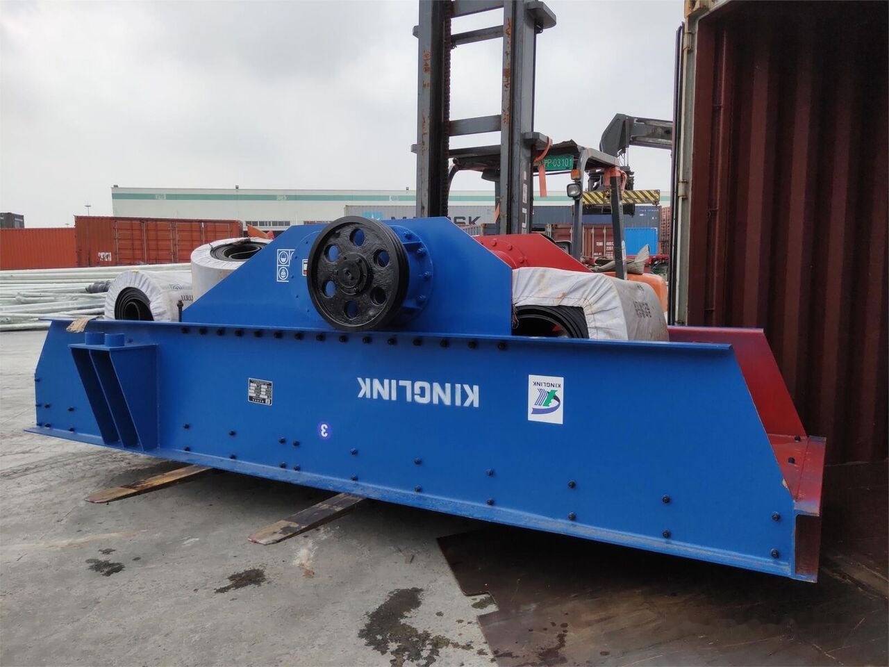 Kinglink ZSW490x110 Linear Vibrating Feeder - Mining machinery: picture 1 Kinglink ZSW490x110 Linear Vibrating Feeder - Mining machinery: picture 1