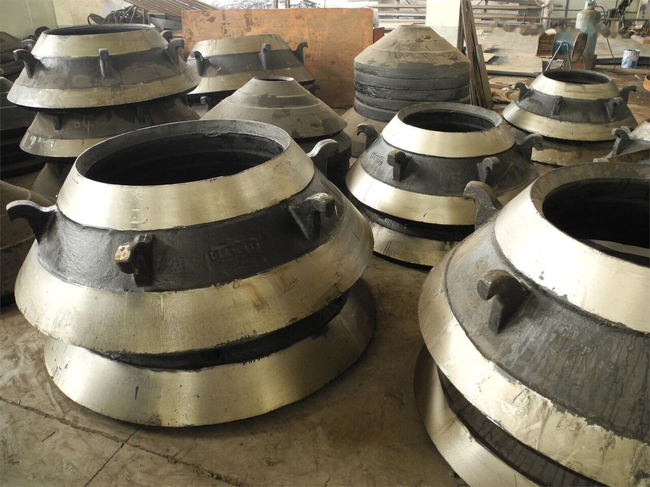 WEAR PARTS for KINGLINK SYMONS CONE CRUSHER crushing plant - Spare parts: picture 5 WEAR PARTS for KINGLINK SYMONS CONE CRUSHER crushing plant - Spare parts: picture 5