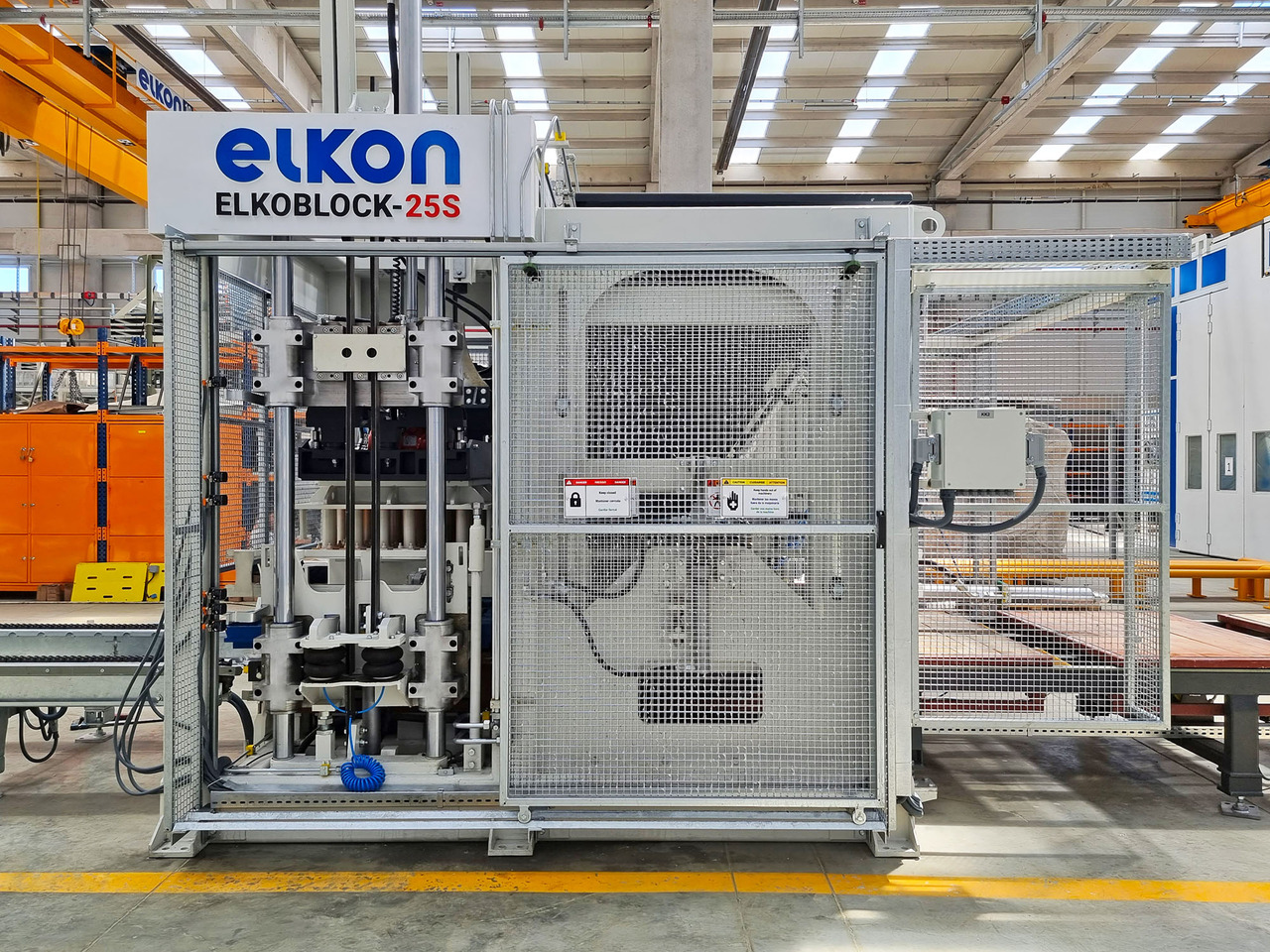 ELKON Elkoblock-25 Block Making Machine - Block making machine: picture 1 ELKON Elkoblock-25 Block Making Machine - Block making machine: picture 1