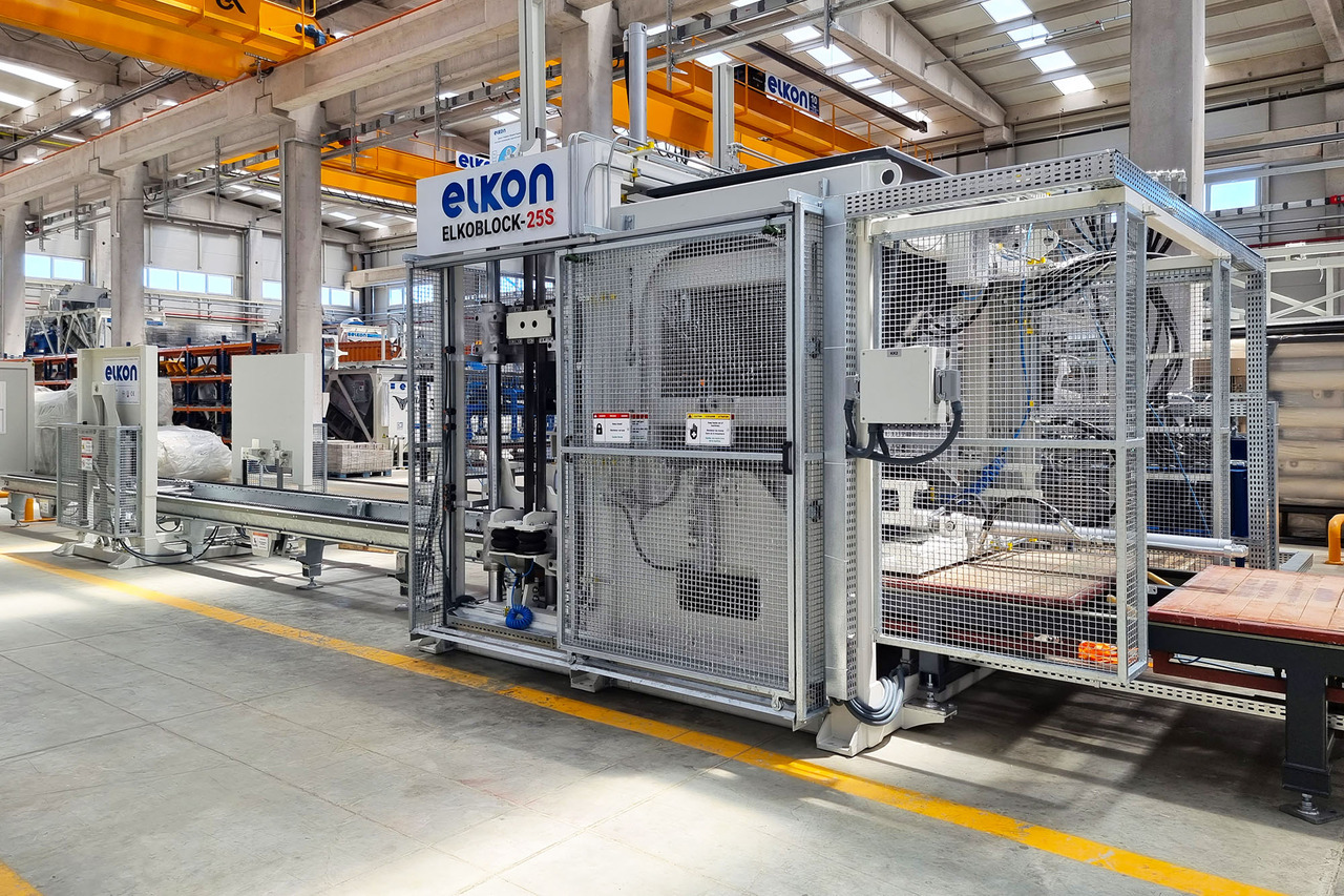 ELKON Elkoblock-25 Block Making Machine - Block making machine: picture 2 ELKON Elkoblock-25 Block Making Machine - Block making machine: picture 2