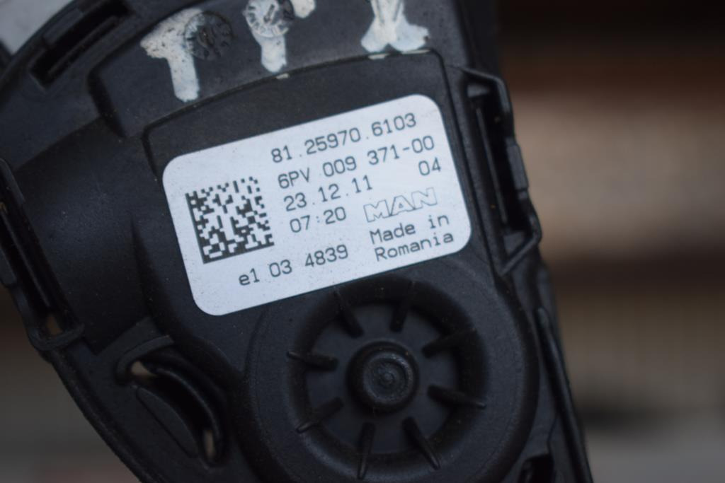 MAN TGX - Pedal for Truck: picture 3 MAN TGX - Pedal for Truck: picture 3