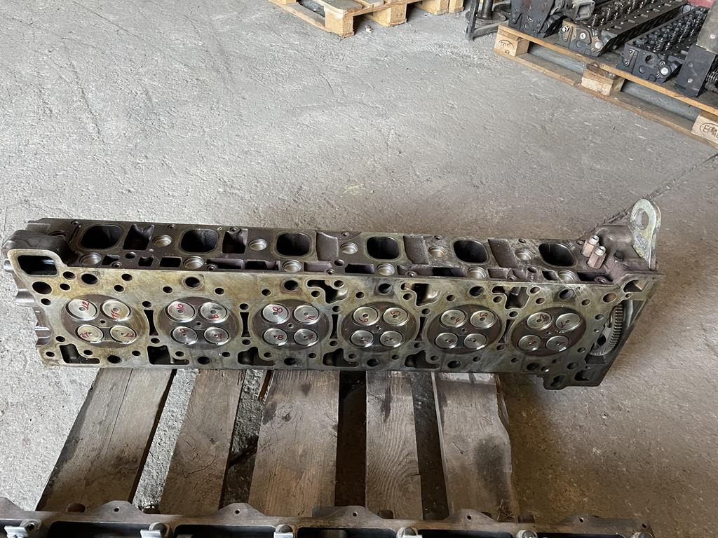 MERCEDES-BENZ ACTROS 471 - Cylinder head for Truck: picture 1 MERCEDES-BENZ ACTROS 471 - Cylinder head for Truck: picture 1