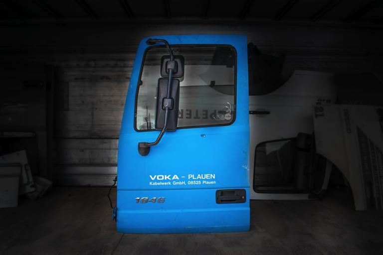 MERCEDES-BENZ ACTROS MEGA SPACE MP II - LEFT - Door and parts for Truck: picture 1 MERCEDES-BENZ ACTROS MEGA SPACE MP II - LEFT - Door and parts for Truck: picture 1