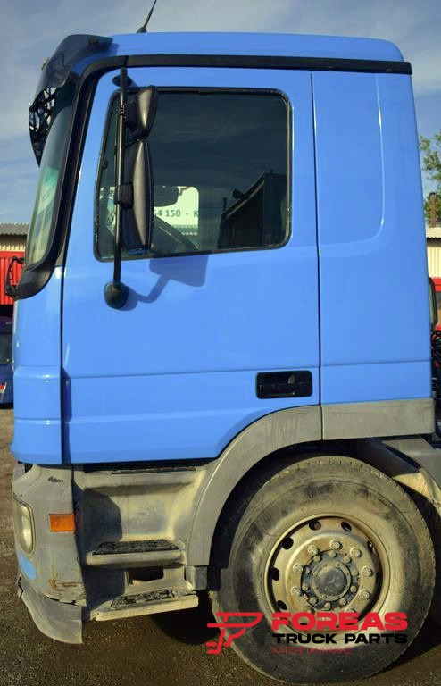 MERCEDES-BENZ ACTROS MP2 MEDIUM - Cab for Truck: picture 4 MERCEDES-BENZ ACTROS MP2 MEDIUM - Cab for Truck: picture 4