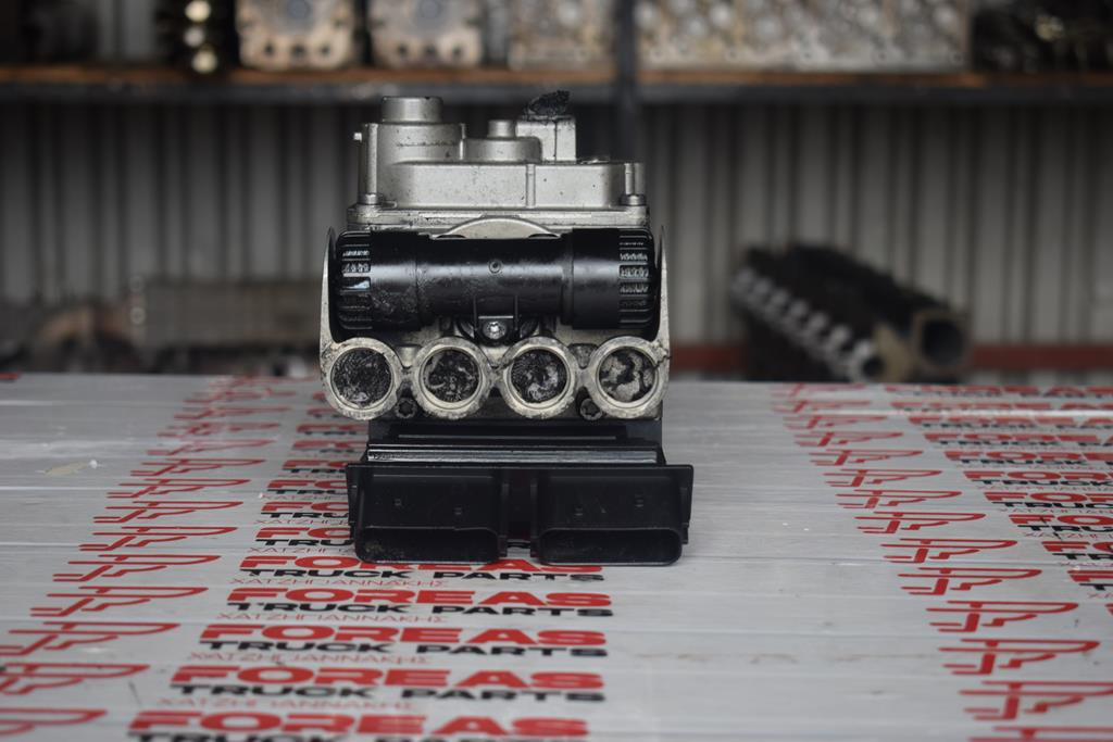 MERCEDES-BENZ BRAKE VALVE - 000 446 4636 - Brake valve for Truck: picture 1 MERCEDES-BENZ BRAKE VALVE - 000 446 4636 - Brake valve for Truck: picture 1