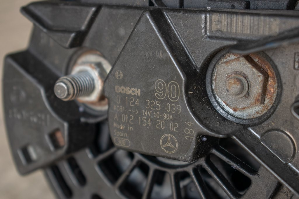 MERCEDES-BENZ SPRINTER CDI - Alternator for Truck: picture 4 MERCEDES-BENZ SPRINTER CDI - Alternator for Truck: picture 4