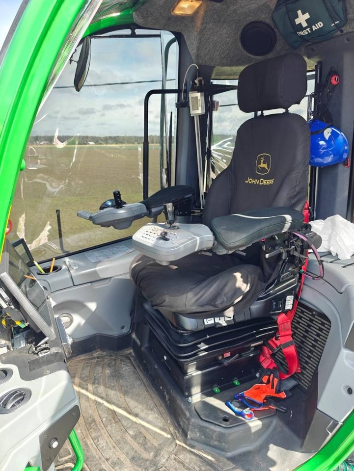 Forestry harvester John Deere 1270 G: picture 18 Forestry harvester John Deere 1270 G: picture 18