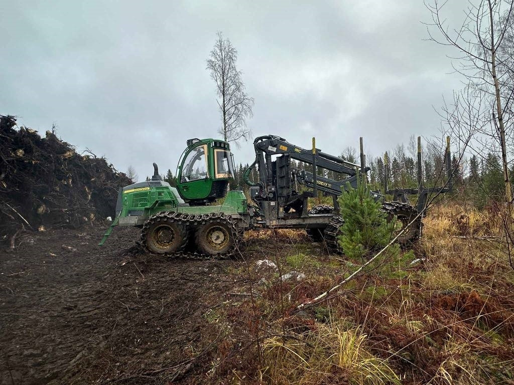 John Deere 1510 G - Forwarder: picture 3 John Deere 1510 G - Forwarder: picture 3