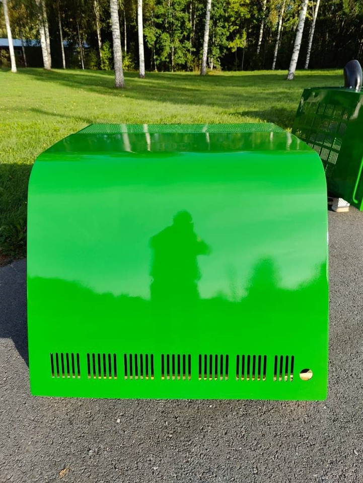 John Deere Hoods For D-serie machines - Hood for Agricultural machinery: picture 3 John Deere Hoods For D-serie machines - Hood for Agricultural machinery: picture 3
